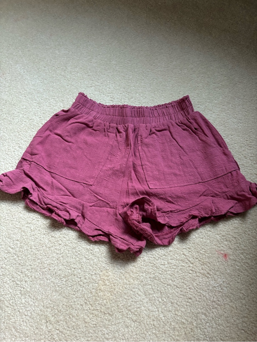 Linen Shorts in Berry